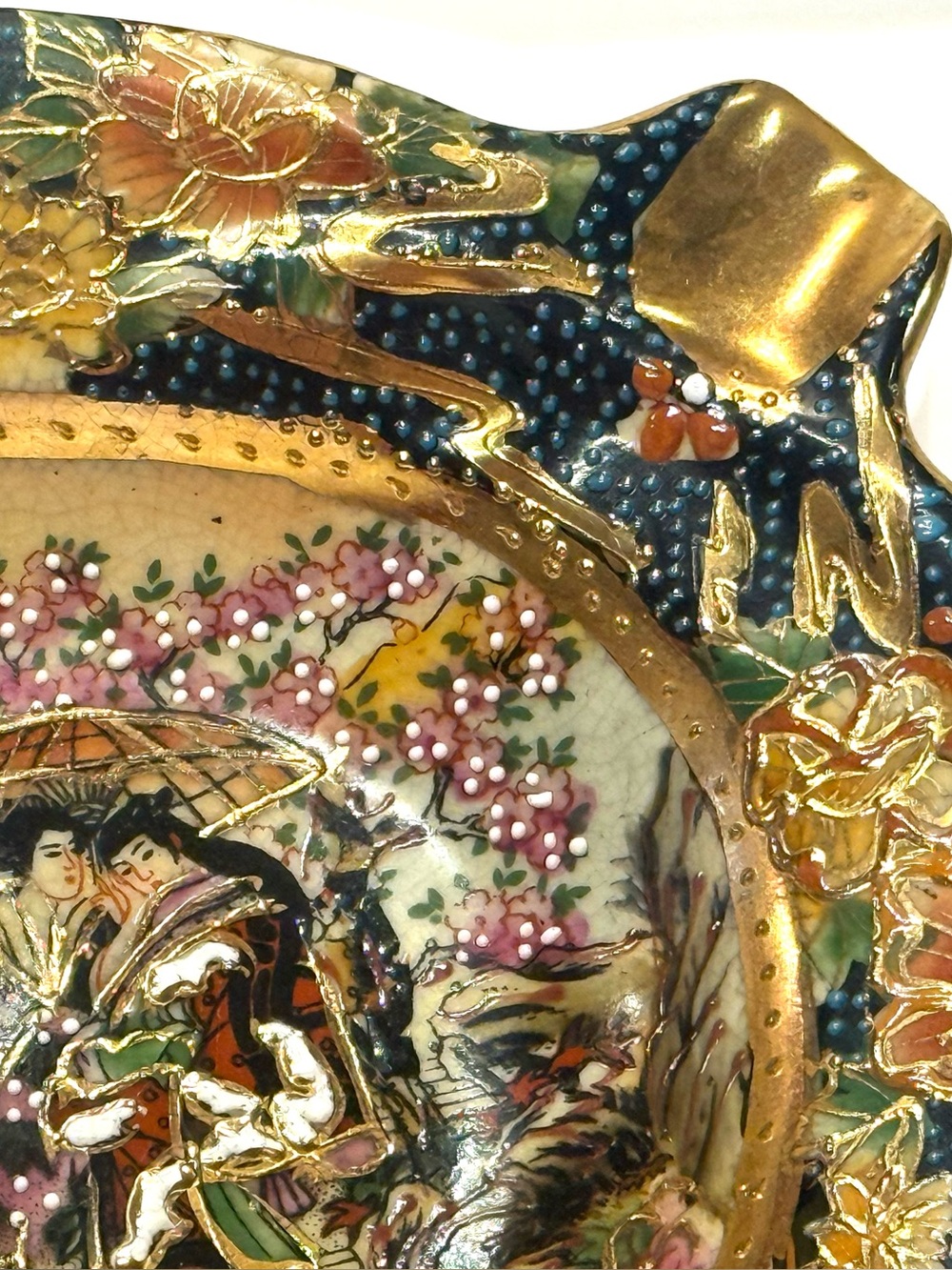 Vintage Chinese Satsuma-style Porcelain Ashtray Hand Painted Geisha 7”